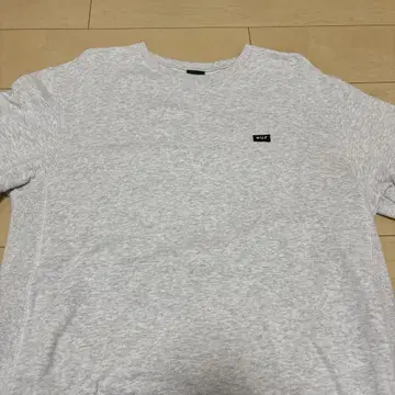 HUF 티셔츠