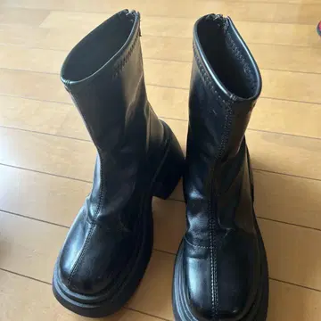 사이드 고어 부츠 블랙 통굽