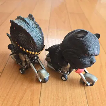 공룡과 개 바이크 피규어 세트