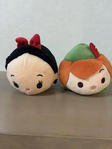 백설공주, 피터팬 봉제 인형 (각 1개)