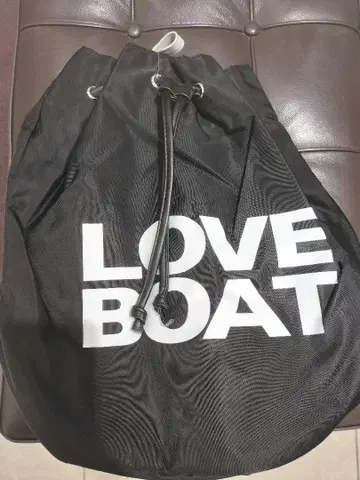 LOVE BOAT 블랙 드로우 스트링 백팩 복조리 나일론