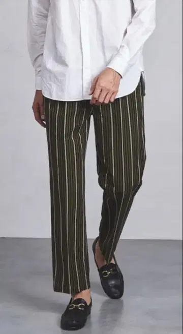 UNITED ARROWS 스트라이프 와이드 이지 팬츠 카키 사이즈 L