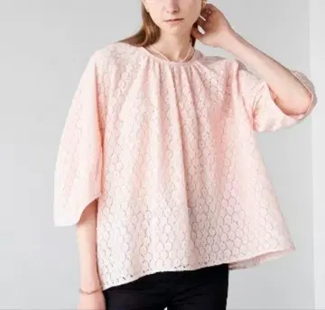 CLANE FLORETS LACE CURVE TOPS 레이스 블라우스 1