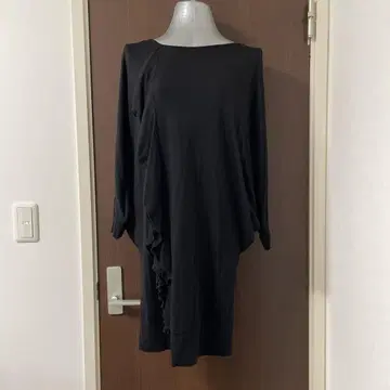 스트로베리 필드 블랙 프릴 롱 튜닉