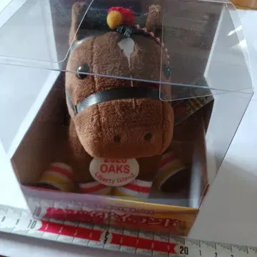 리버티 아일랜드 2023 오크스 윈즈 한정판 봉제 인형 카드 스티커