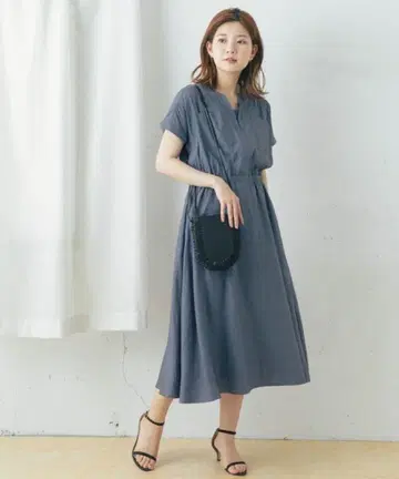 URBAN RESEARCH ROSSO 슬릿 넥 개더 원피스