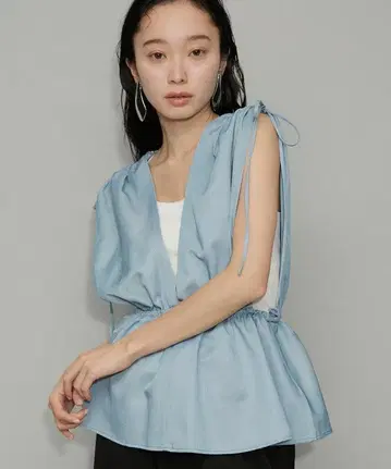 새상품 ADAM ET ROPE' 24SS 리본 페플럼 뷔스티에 슬리브리스