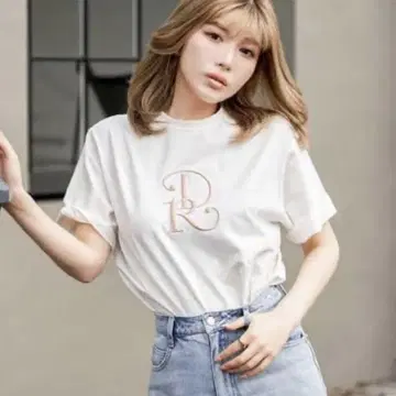 다리치 티셔츠