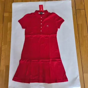 택 포함 새상품 몬츄라 원피스 M 사이즈 여성용