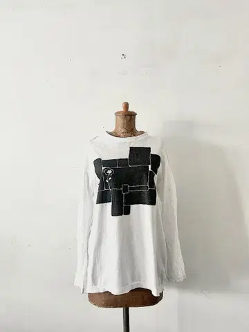 mina perhonen undiscovered 긴팔 티셔츠