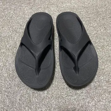 Oofos 리커버리 샌들 26