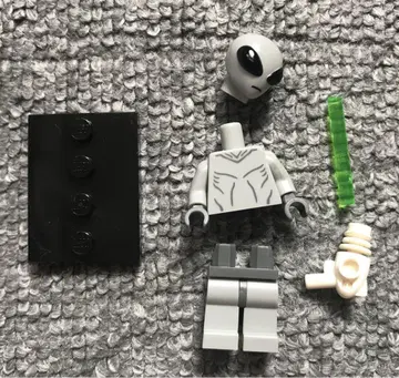 클래식 에이리언 LEGO 미니 피규어 시리즈 6