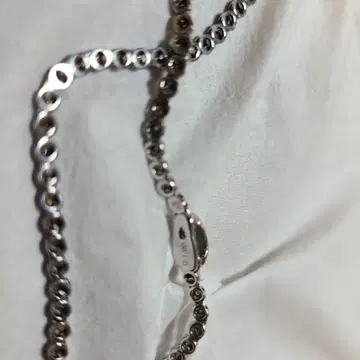 다이아몬드 목걸이