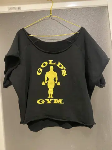 GOLD'S GYM 오프숄더 티셔츠 프리 사이즈