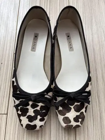 DIANA 레오파드 무늬 플랫슈즈 사이즈 25cm