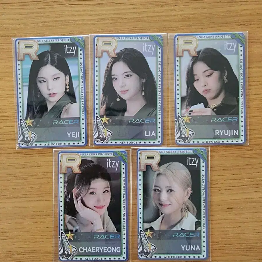 ITZY SUPERSTAR SSJYP 10周年 トレカ 5枚セット ITZY SUPERSTAR SSJYP 10周年 トレカ 5枚コンプ タレントカード