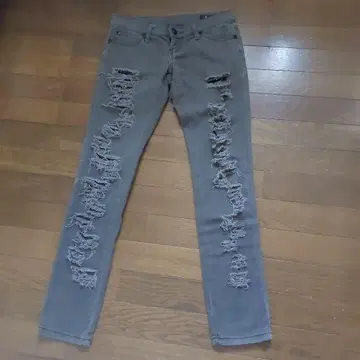 라이트 블랙 스키니 데님 데미지 가공