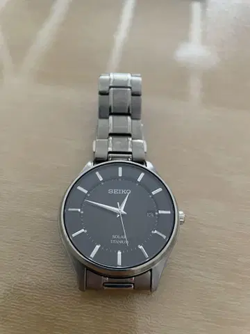 작동 상품 SEIKO 세이코 솔라 손목시계 실버 V157-0BX0