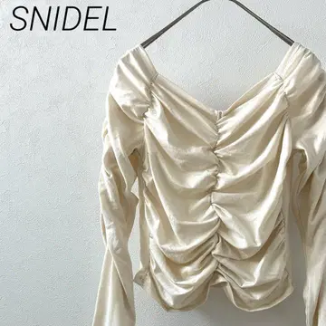SNIDEL 티셔츠 오프숄더 개더 숏 기장 심플 얇은 소재