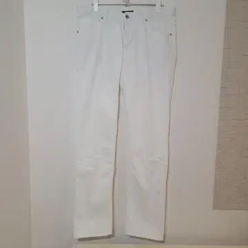 화이트 스트레이트 데님 W86cm