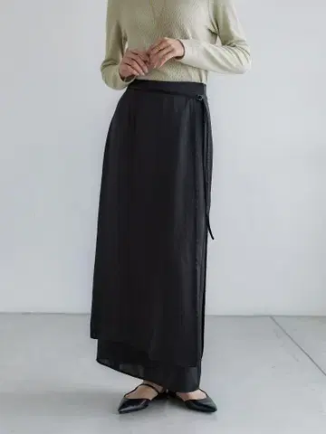 Crewre 랩 레이어드 I 라인 스커트 사이즈 2 착용만