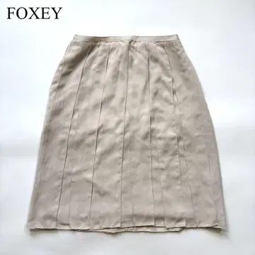 FOXEY 폭시 플리츠 턱 플레어 시어 스커트 고급스러운 성인