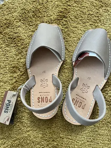 AVARCA PONS(아바르카 폰즈) 샌들