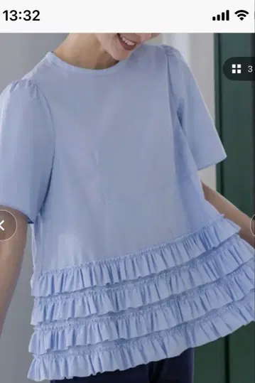 티어드 프릴 밑단 블라우스