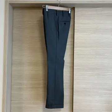 AMERICAN RAG CIE 다크 그레이 슬랙스