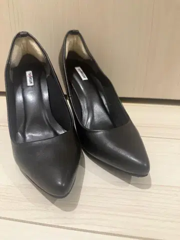 미사용 새상품 attagirl 블랙 하이힐 펌프스