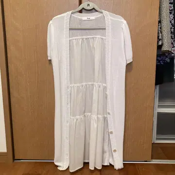 르네 화이트 티어드 가디건 반팔