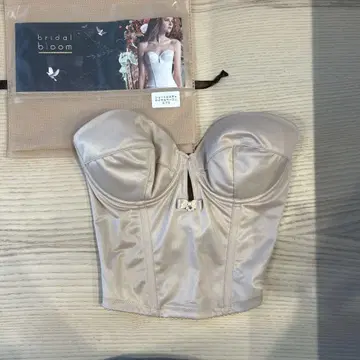 Bridal bloom 브라이덜 이너 숏 뷔스티에 C70