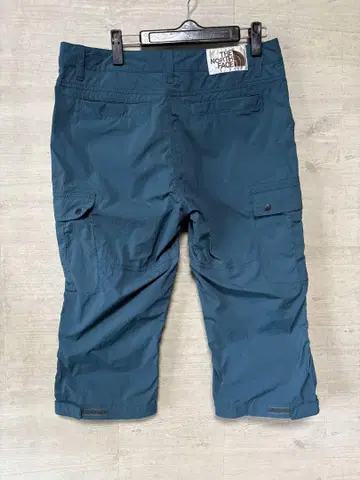 THE NORTH FACE 다크 블루 카고 숏 팬츠