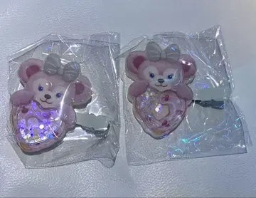 닷피와 프렌즈 필드 위드 조이 셰리 메이 헤어 클립