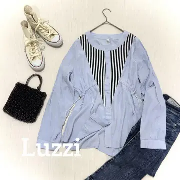 luzzi 이종 소재 절개 블라우스 셔츠 주름 가공 스트라이프 스타일업