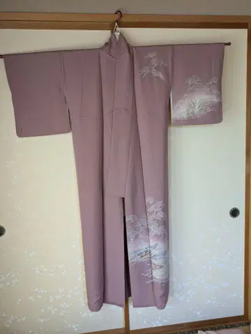 연보라색 호몬기 산과 배 디자인 순수 실크