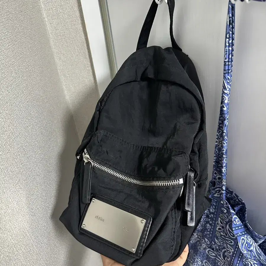 ☆NOIAGO☆ Nylon Puffer Backpack Light Grey Noiago Nylon Puffer Backpack Light Gray on Bunjang Global Site.