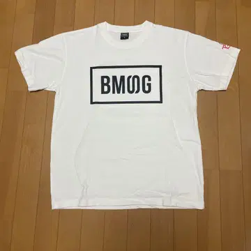 BMSG 아키텍 한정판 화이트 티셔츠