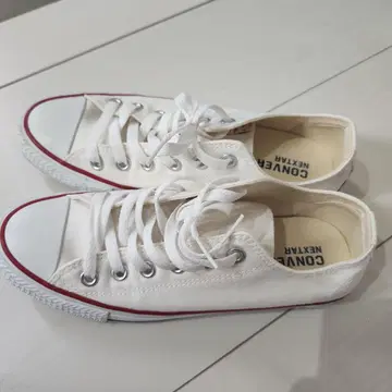 CONVERSE 화이트 로우 컷 스니커즈