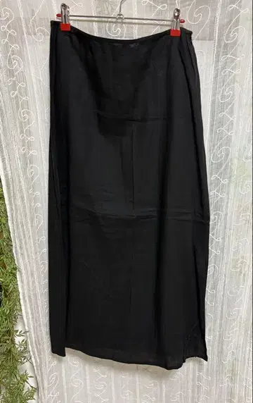 에네스베 린넨 100% 롱 스커트 왼쪽 사이드 슬릿