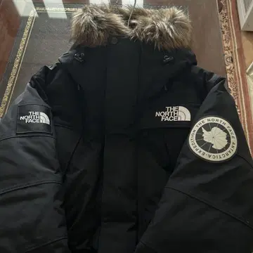 노스페이스 다운 자켓 M 사이즈