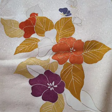 크림색 꽃무늬 호몬기 순수 실크