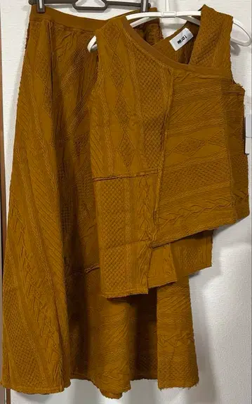 mici 탱크탑 스커트 셋업