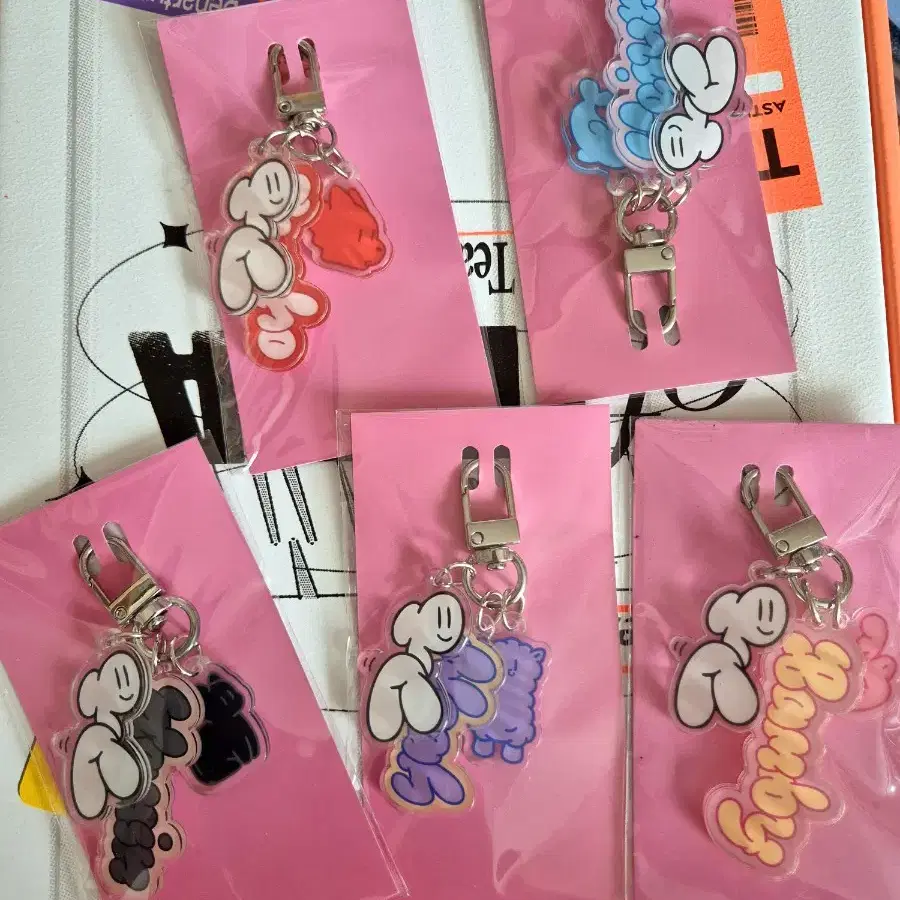 PLAVE | 플레이브 PLAVE Why Why Why Sam Why Keyring on