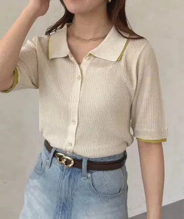 Thevon 배색 카라 부착 5부 소매 니트 가디건 아이보리