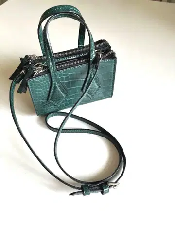 ZARA 다크 그린 크로커다일 패턴 미니 핸드백 숄더백