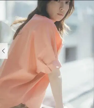 어반 리서치 도어스 서머 쉐어 턱 슬리브 풀오버
