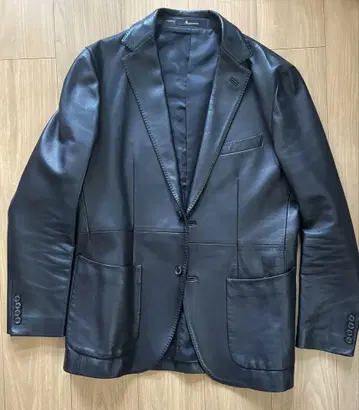 Aquascutum 블랙 가죽 테일러드 자켓