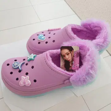 aespa 윈터 트레이딩 카드 포함 크록스 퍼플 퍼 포함 25cm