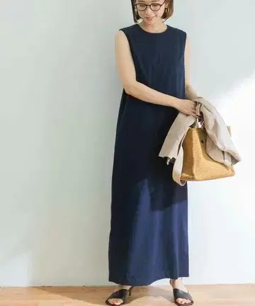 URBAN RESEARCH 블랙 싸개 단추 슬리브리스 롱 원피스